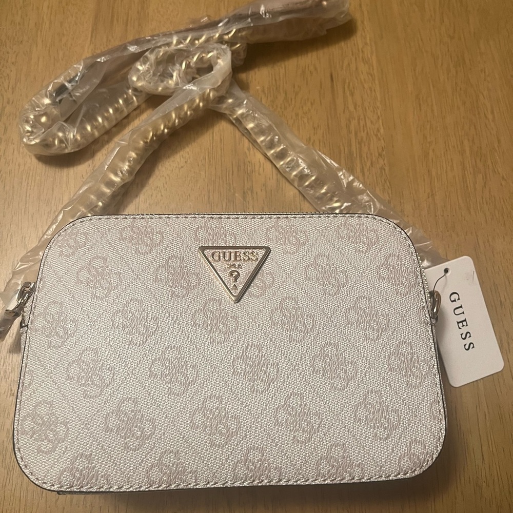 GUESS purse brand new